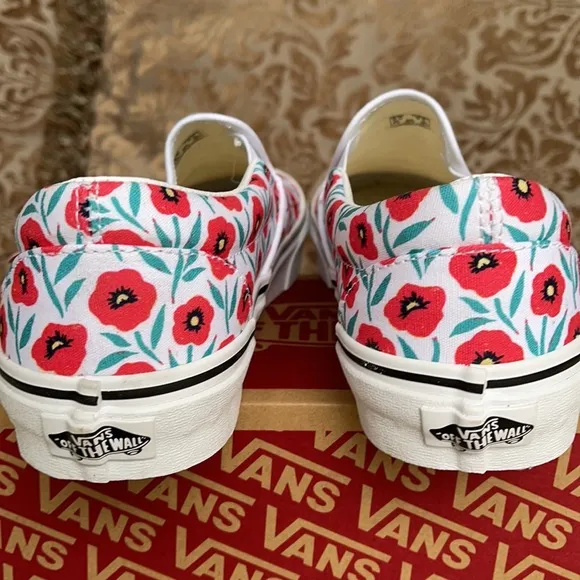 Vans Classic Slip-On Flowers/True White WMNS