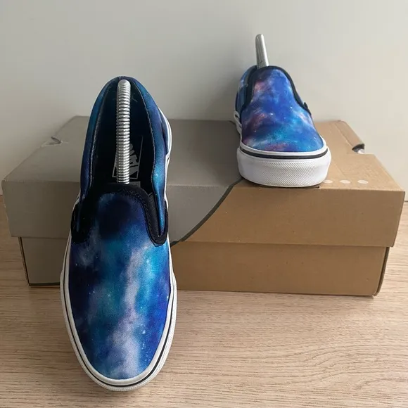 Vans Classic Slip On Galaxy Kids Sneakers- SZ 2 Y