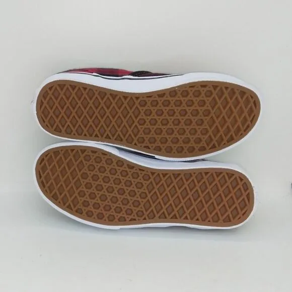 VANS Classic Slip-on Kids NEW w/Tags Red/Black Plaid Sherpa Sneakers - sz. 1 1/2