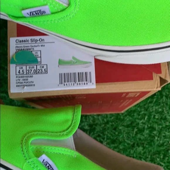 VANS CLASSIC SLIP-ON NEON GREEN GECKO/TRUE WHITE W
