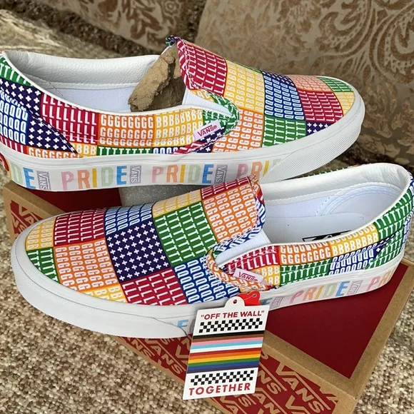 Vans Classic Slip On Pride Multi/True White WMNS