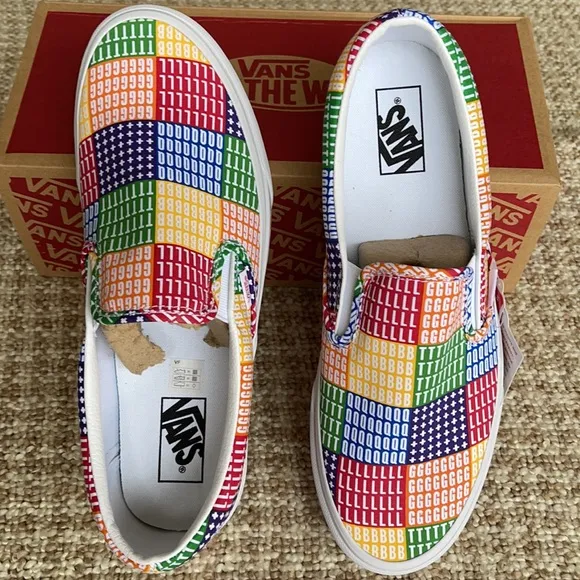 Vans Classic Slip On Pride Multi/True White WMNS