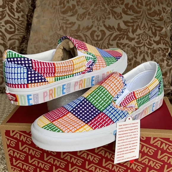 Vans Classic Slip On Pride Multi/True White WMNS