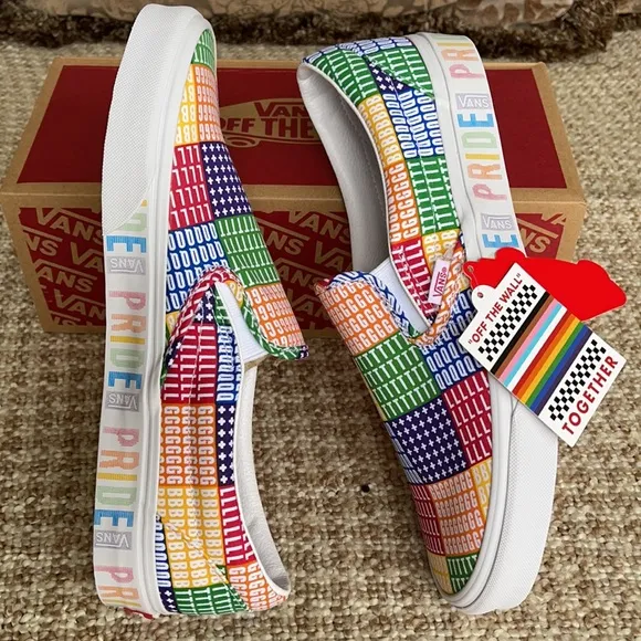 Vans Classic Slip On Pride Multi/True White WMNS