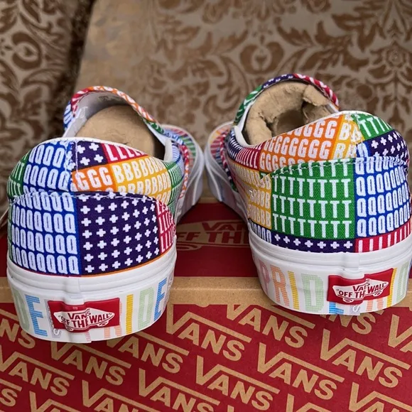 Vans Classic Slip On Pride Multi/True White WMNS