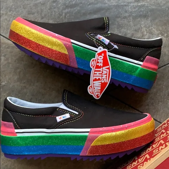 ••VANS CLASSIC SLIP ON S PLATFORMS GLITTER BLK/R W