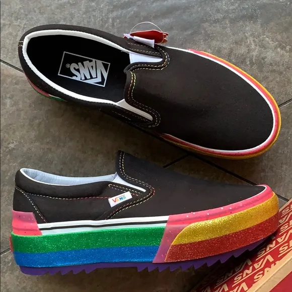 ••VANS CLASSIC SLIP ON S PLATFORMS GLITTER BLK/R W