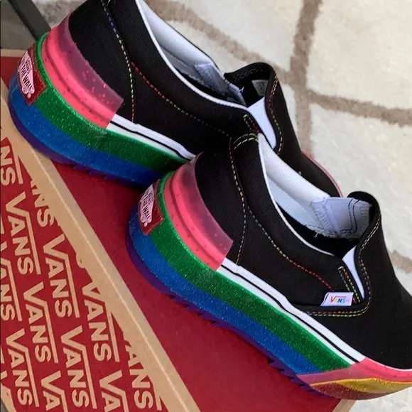 ••VANS CLASSIC SLIP ON S PLATFORMS GLITTER BLK/R W