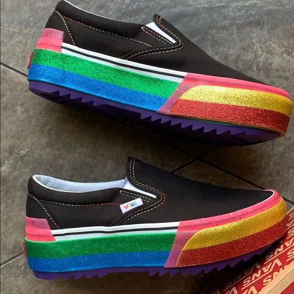 ••VANS CLASSIC SLIP ON S PLATFORMS GLITTER BLK/R W