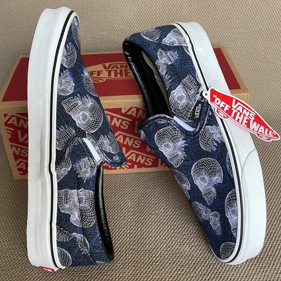 Vans Classic Slip-On Wireframe Skulls Black / True White WMNS