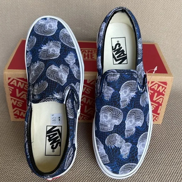 Vans Classic Slip-On Wireframe Skulls Black / True White WMNS