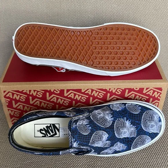 Vans Classic Slip-On Wireframe Skulls Black / True White WMNS