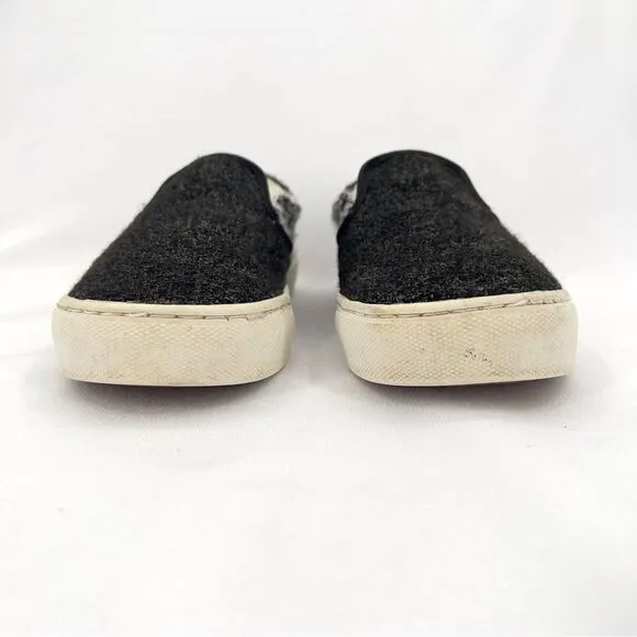 Vans Classic Slip On Sneakers in Black and White size 7