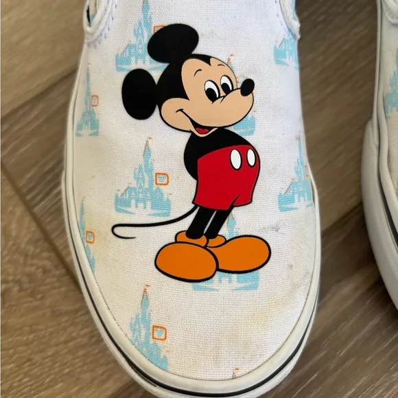Vans Disney Parks Mickey Mouse Limited Edition Slip-On Sneakers Women’s Size 5.5