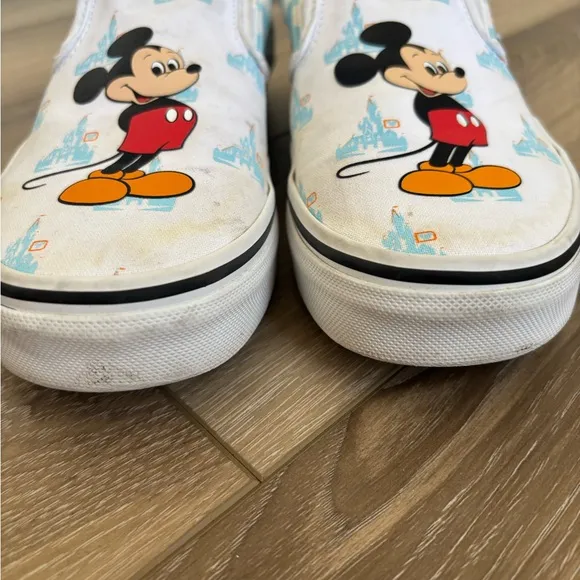 Vans Disney Parks Mickey Mouse Limited Edition Slip-On Sneakers Women’s Size 5.5