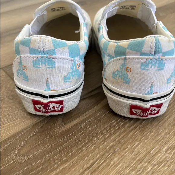 Vans Disney Parks Mickey Mouse Limited Edition Slip-On Sneakers Women’s Size 5.5