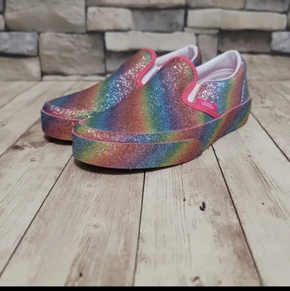 VANS GIRLS CLASSIC SLIP-ON SHOES SNEAKERS