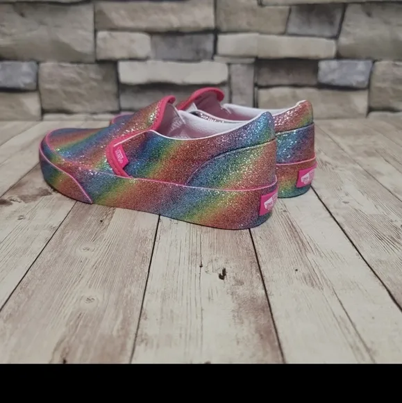 VANS GIRLS CLASSIC SLIP-ON SHOES SNEAKERS
