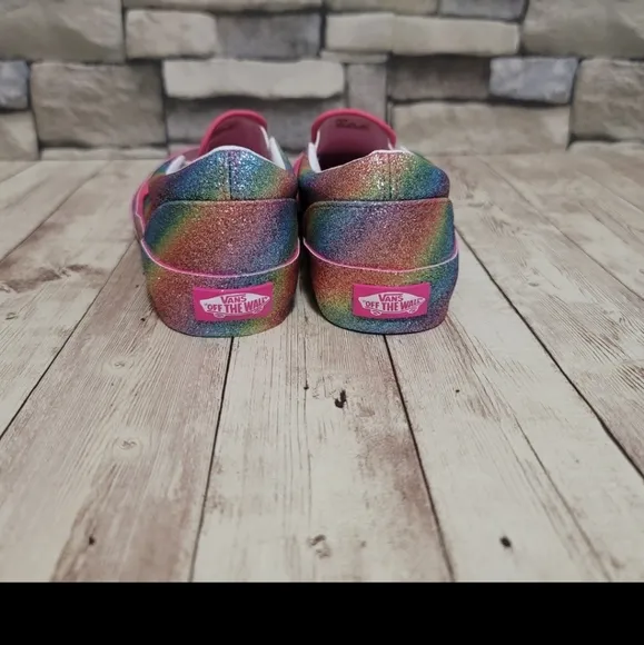 VANS GIRLS CLASSIC SLIP-ON SHOES SNEAKERS