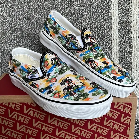 Vans Men’s Classic Slip-On Aloha Black/True White Sneakers