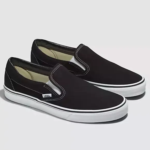 Vans Men’s Classic Slip-On BlackVN000EYEBLKSneakers