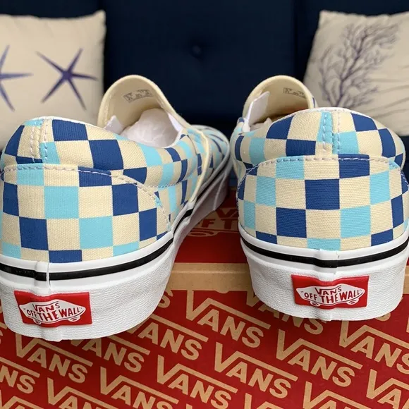 VANS Men’s CLASSIC SLIP ON CHECKERBOARD BLUE TOPAZ Sneakers
