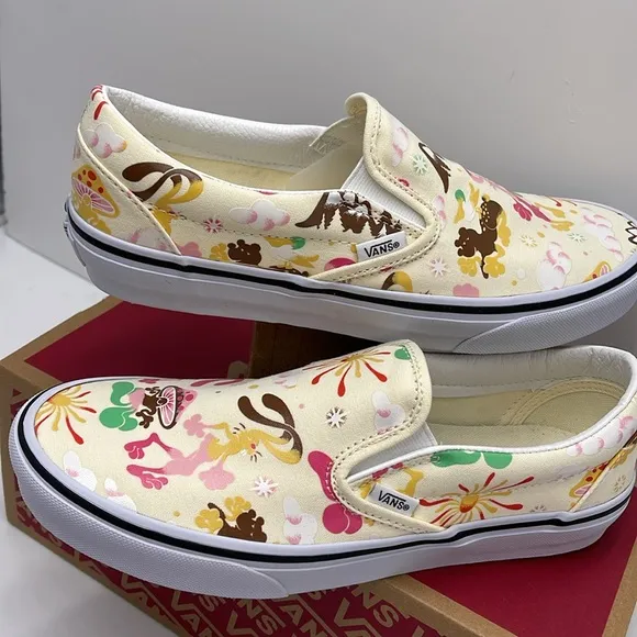 Vans Men’s Classic Slip-On Get Outdoors Classic White VN000BVZFRL Sneakers
