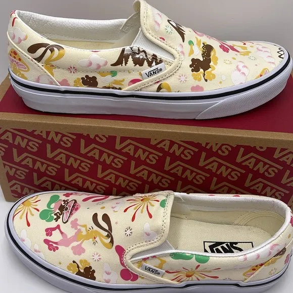 Vans Men’s Classic Slip-On Get Outdoors Classic White VN000BVZFRL Sneakers
