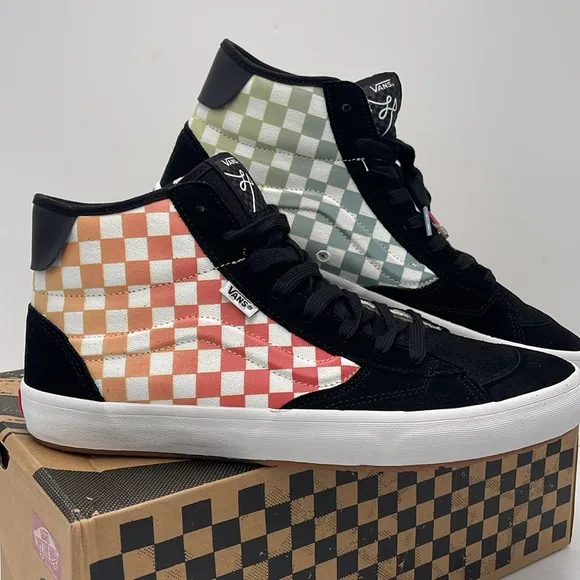 Vans Men’s High-Top Sneakers The LizzieCheckerboard Black/MultiVN0A4BX1BML