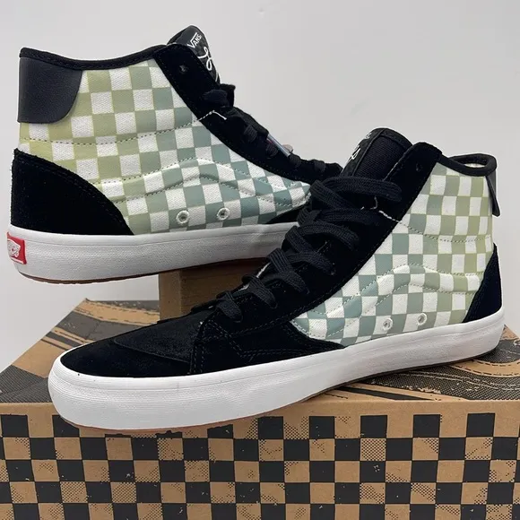 Vans Men’s High-Top Sneakers The LizzieCheckerboard Black/MultiVN0A4BX1BML