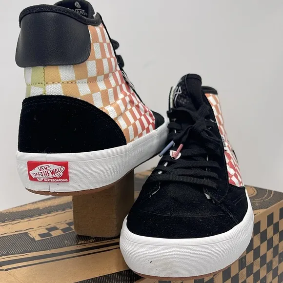 Vans Men’s High-Top Sneakers The LizzieCheckerboard Black/MultiVN0A4BX1BML
