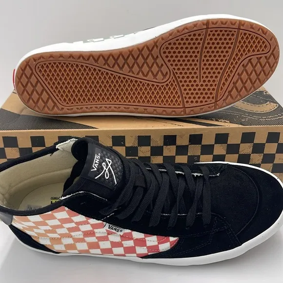 Vans Men’s High-Top Sneakers The LizzieCheckerboard Black/MultiVN0A4BX1BML
