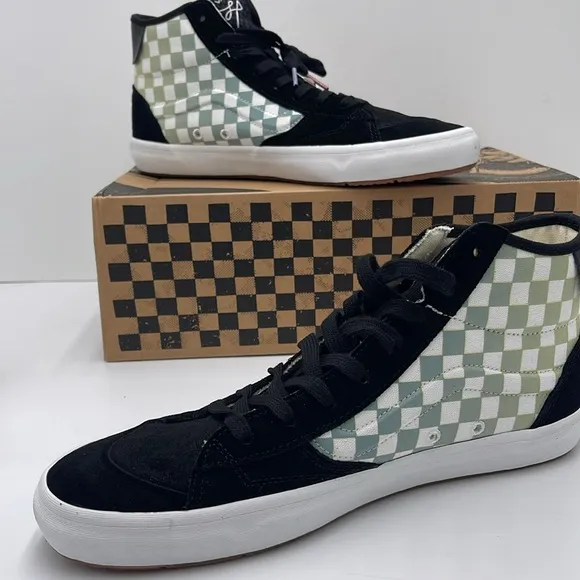 Vans Men’s High-Top Sneakers The LizzieCheckerboard Black/MultiVN0A4BX1BML