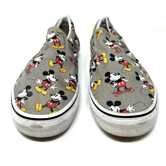 VANS OFF THE WALL Disney slip on sneakers, men’s size 10