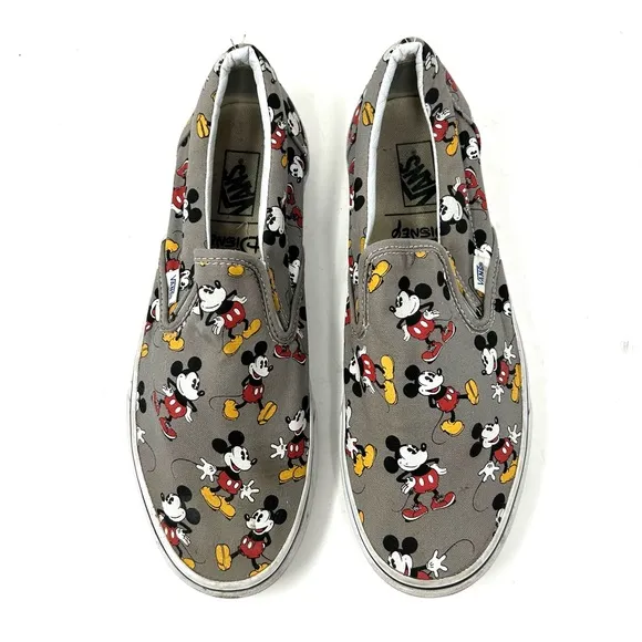 VANS OFF THE WALL Disney slip on sneakers, men’s size 10