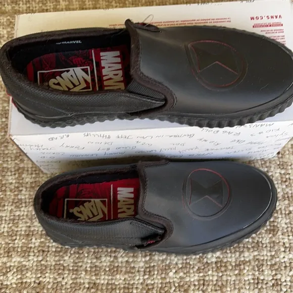 Vans Slip On MARVEL Black/Black WMNS