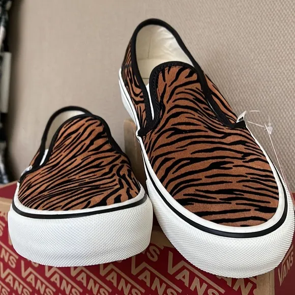 Vans Slip-On Safari Animal Stripes Black Marshmallow WMNS