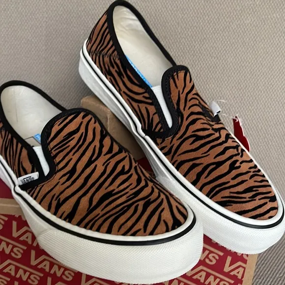 Vans Slip-On Safari Animal Stripes Black Marshmallow WMNS