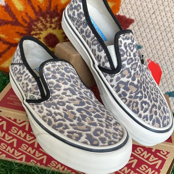 Vans Slip On Sf Cheetah White Cap Gray/Black Surf WMNS sneakers