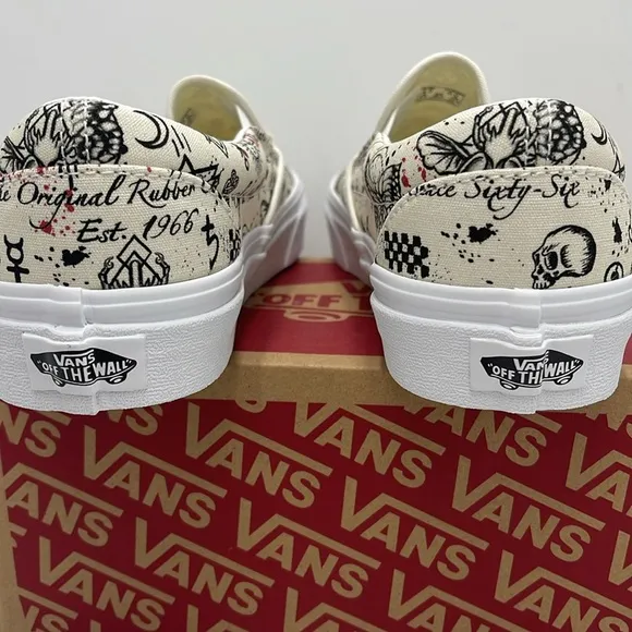 Vans WMNS Classic Slip-On Butterfly Journal Marshmallow VN0A7Q5DKIG Sneakers