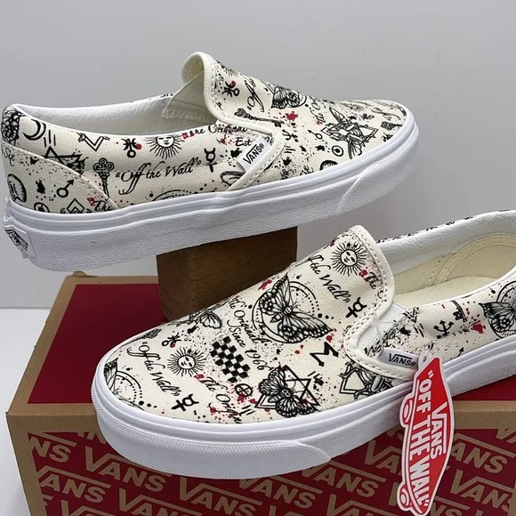 Vans WMNS Classic Slip-On Butterfly Journal Marshmallow VN0A7Q5DKIG Sneakers