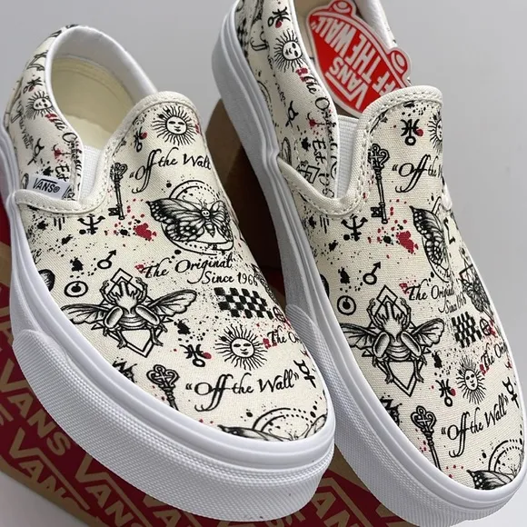 Vans WMNS Classic Slip-On Butterfly Journal Marshmallow VN0A7Q5DKIG Sneakers