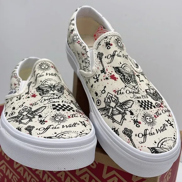 Vans WMNS Classic Slip-On Butterfly Journal Marshmallow VN0A7Q5DKIG Sneakers