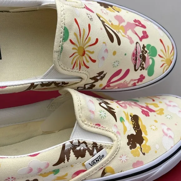 Vans WMNS  Classic Slip-On Get Outdoors Classic White VN000BVZFRL Sneakers