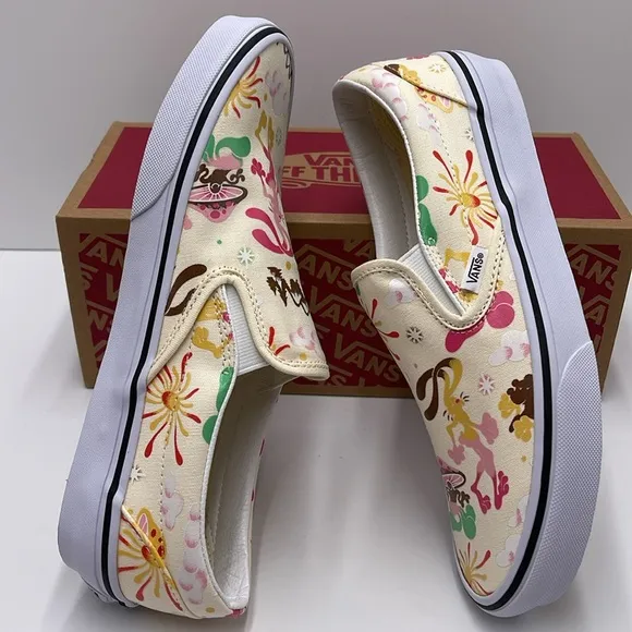 Vans WMNS  Classic Slip-On Get Outdoors Classic White VN000BVZFRL Sneakers