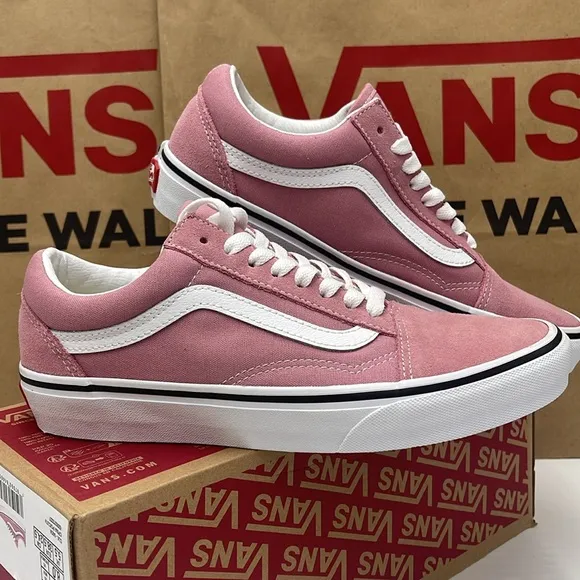 Vans WMNS Pink and White Sneakers Old SkoolColor Theory FoxgloveVN000CT8C3S