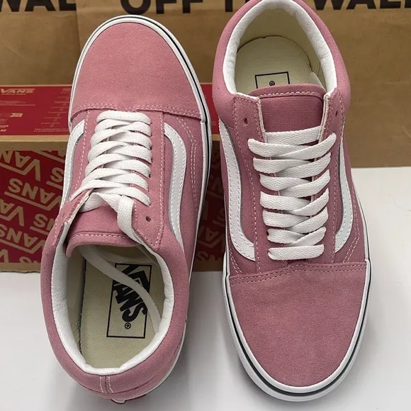 Vans WMNS Pink and White Sneakers Old SkoolColor Theory FoxgloveVN000CT8C3S