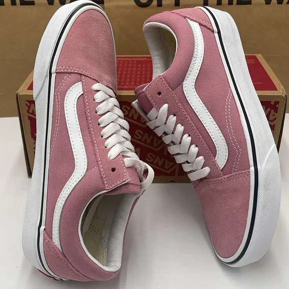 Vans WMNS Pink and White Sneakers Old SkoolColor Theory FoxgloveVN000CT8C3S
