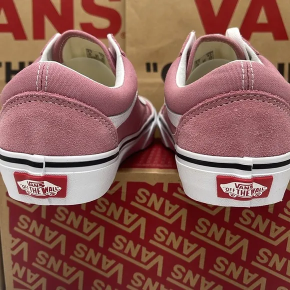 Vans WMNS Pink and White Sneakers Old SkoolColor Theory FoxgloveVN000CT8C3S