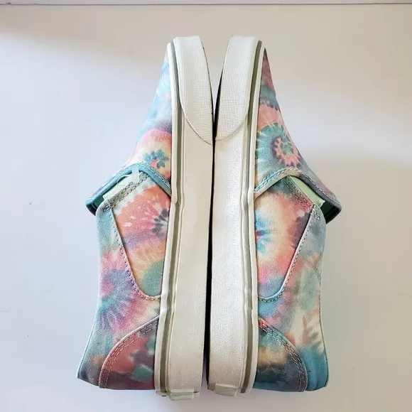 Vans Women's Tie-Dye Slip-On Sneakers Size 9